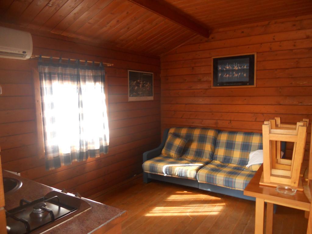 Camping Fuente De Piedra Exterior foto
